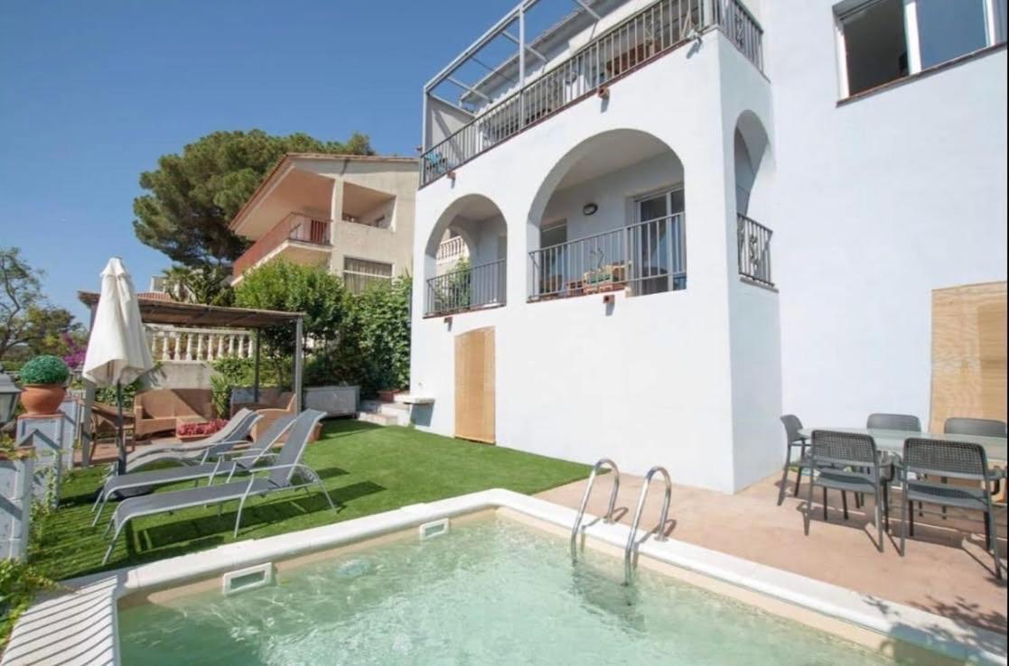 Seahomes Vacations, La Casa Blue Mediterranean Lifestyle บลาเนส ภายนอก รูปภาพ
