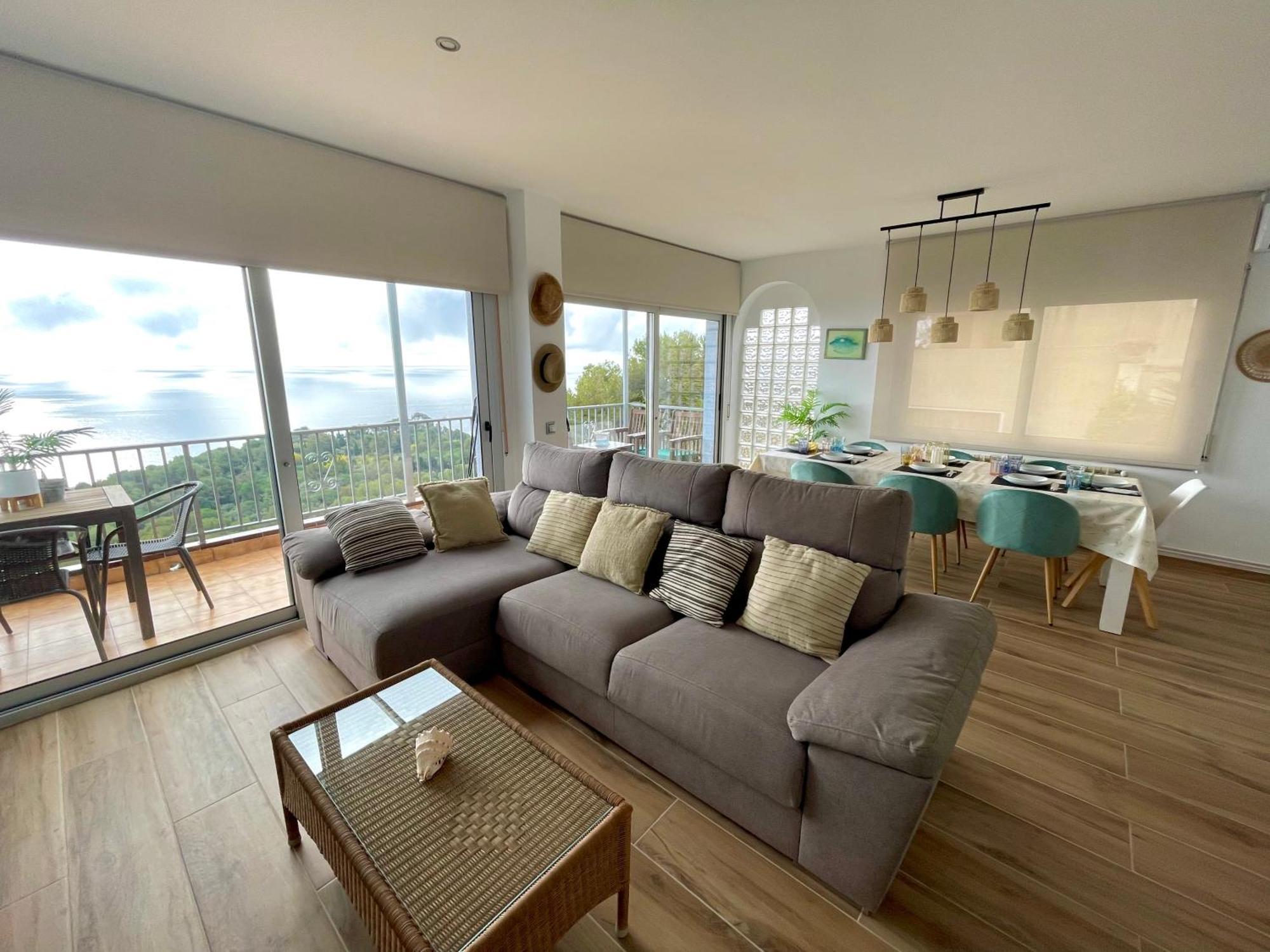 Seahomes Vacations, La Casa Blue Mediterranean Lifestyle บลาเนส ภายนอก รูปภาพ