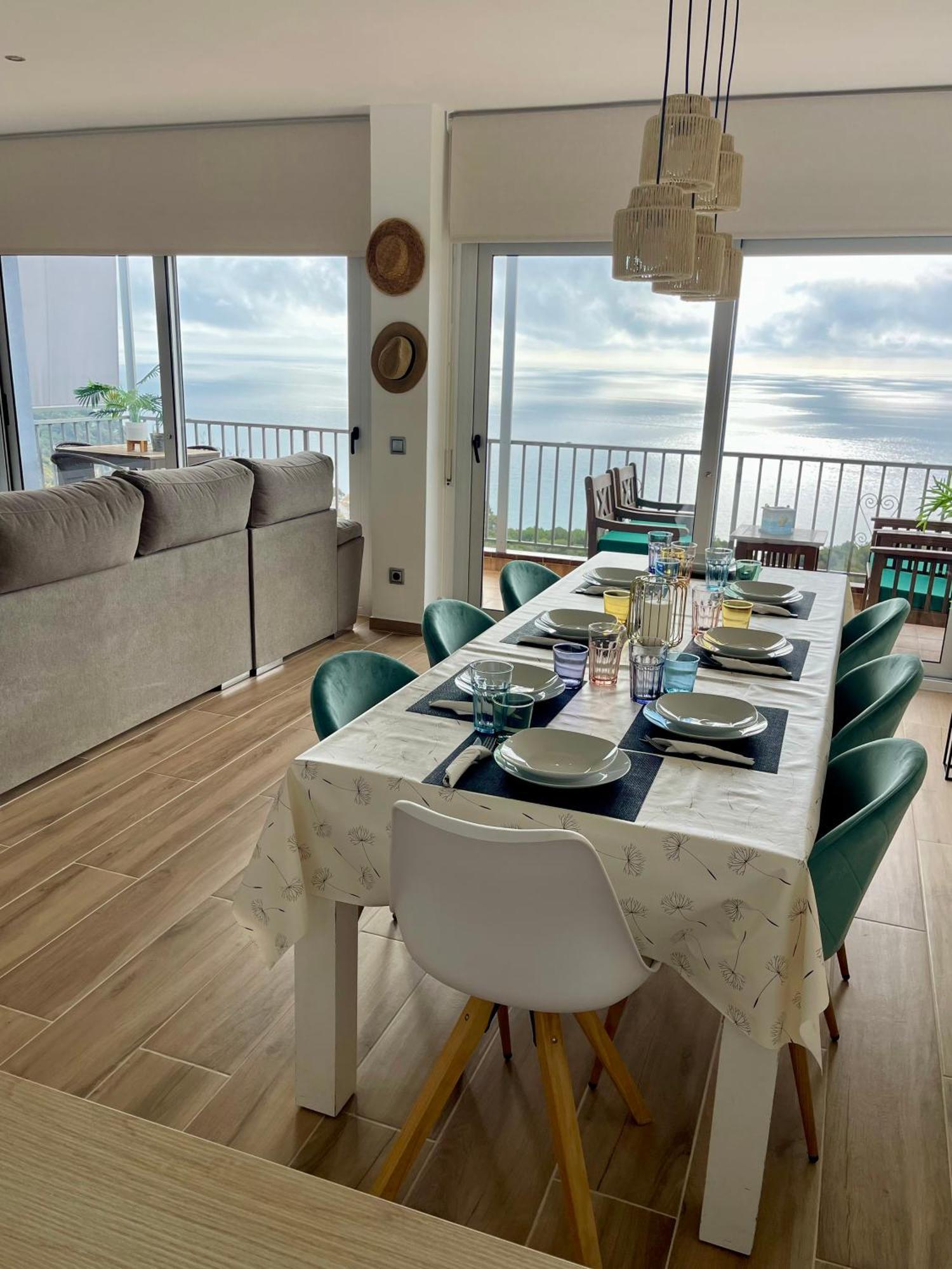 Seahomes Vacations, La Casa Blue Mediterranean Lifestyle บลาเนส ภายนอก รูปภาพ