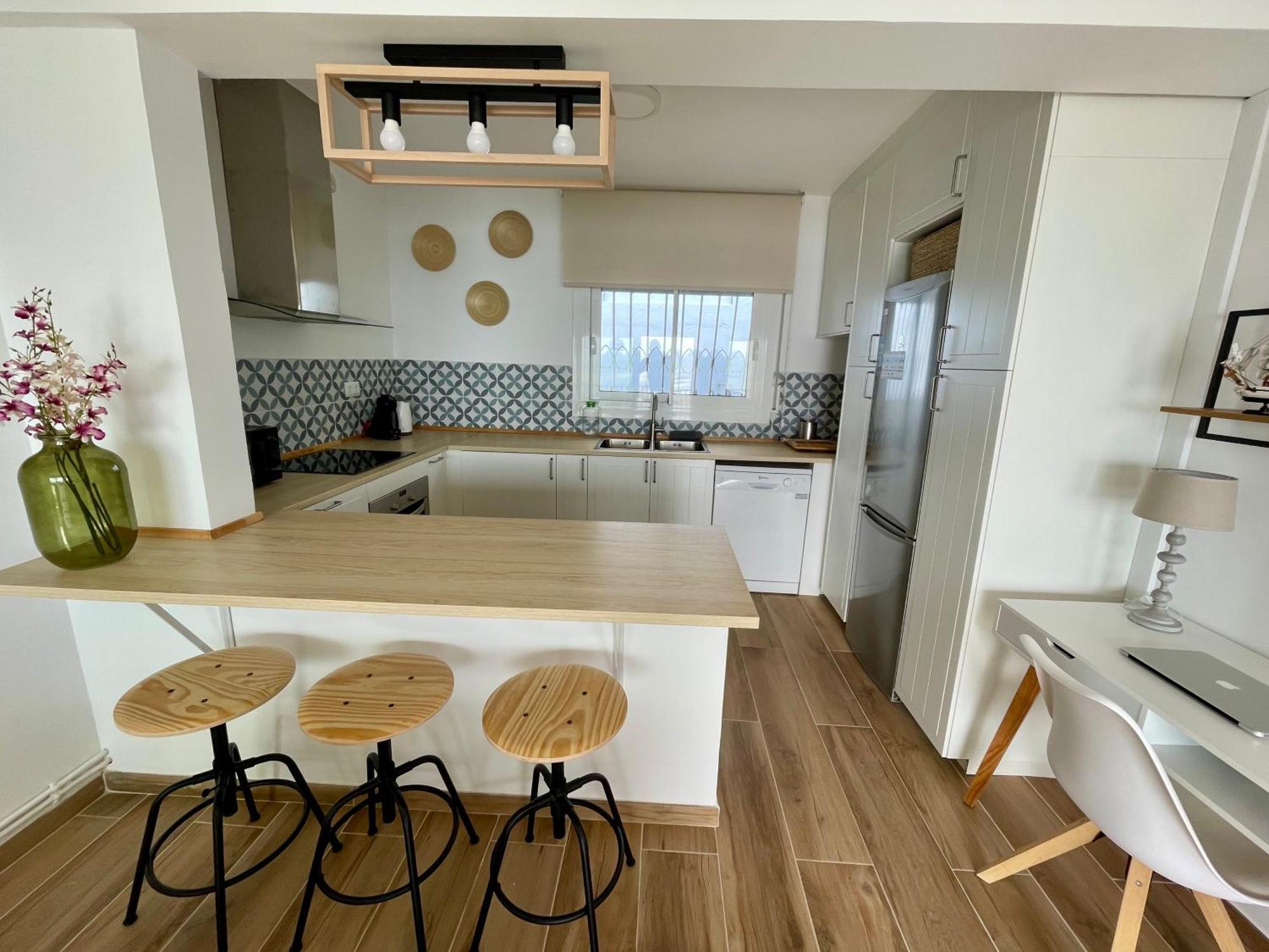 Seahomes Vacations, La Casa Blue Mediterranean Lifestyle บลาเนส ภายนอก รูปภาพ