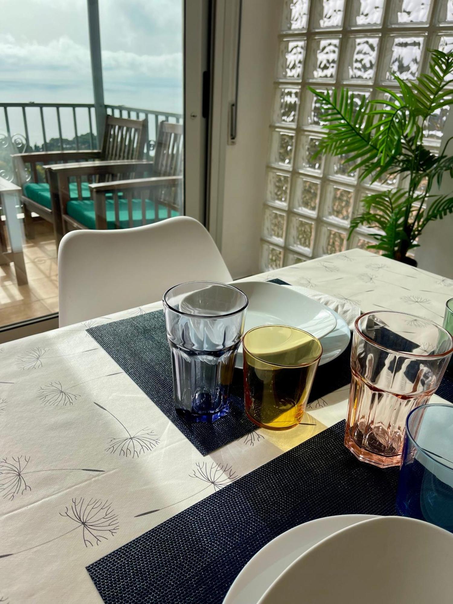 Seahomes Vacations, La Casa Blue Mediterranean Lifestyle บลาเนส ภายนอก รูปภาพ