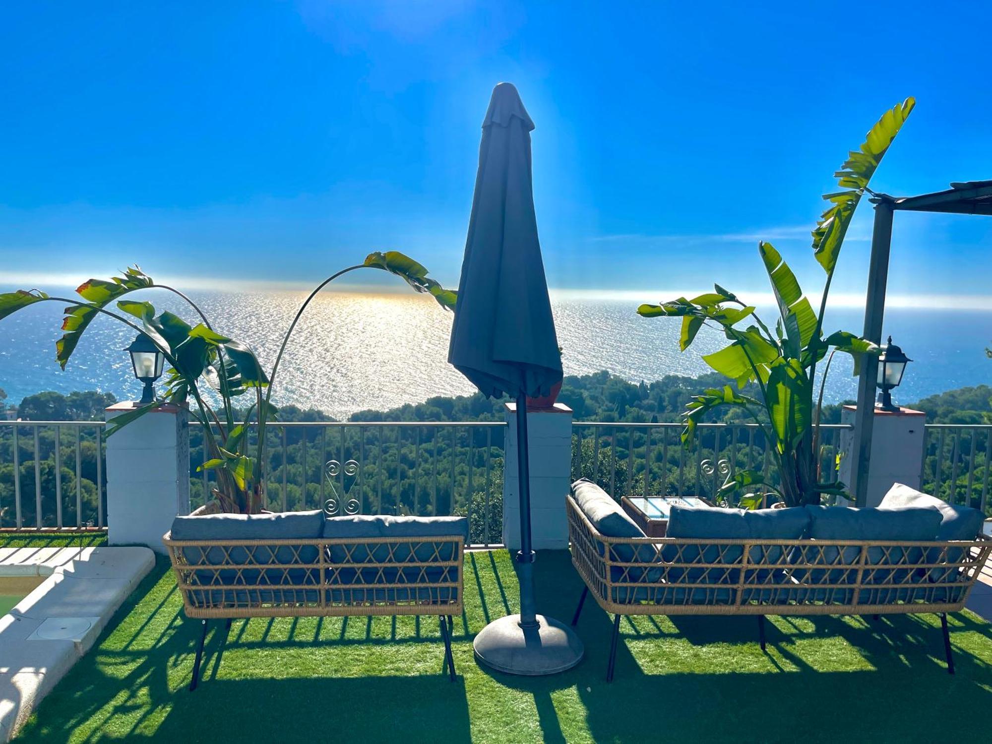 Seahomes Vacations, La Casa Blue Mediterranean Lifestyle บลาเนส ภายนอก รูปภาพ